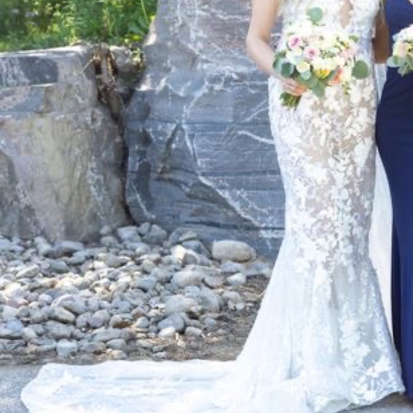 Milla Nova Wedding Dress - Picture 10 of 10